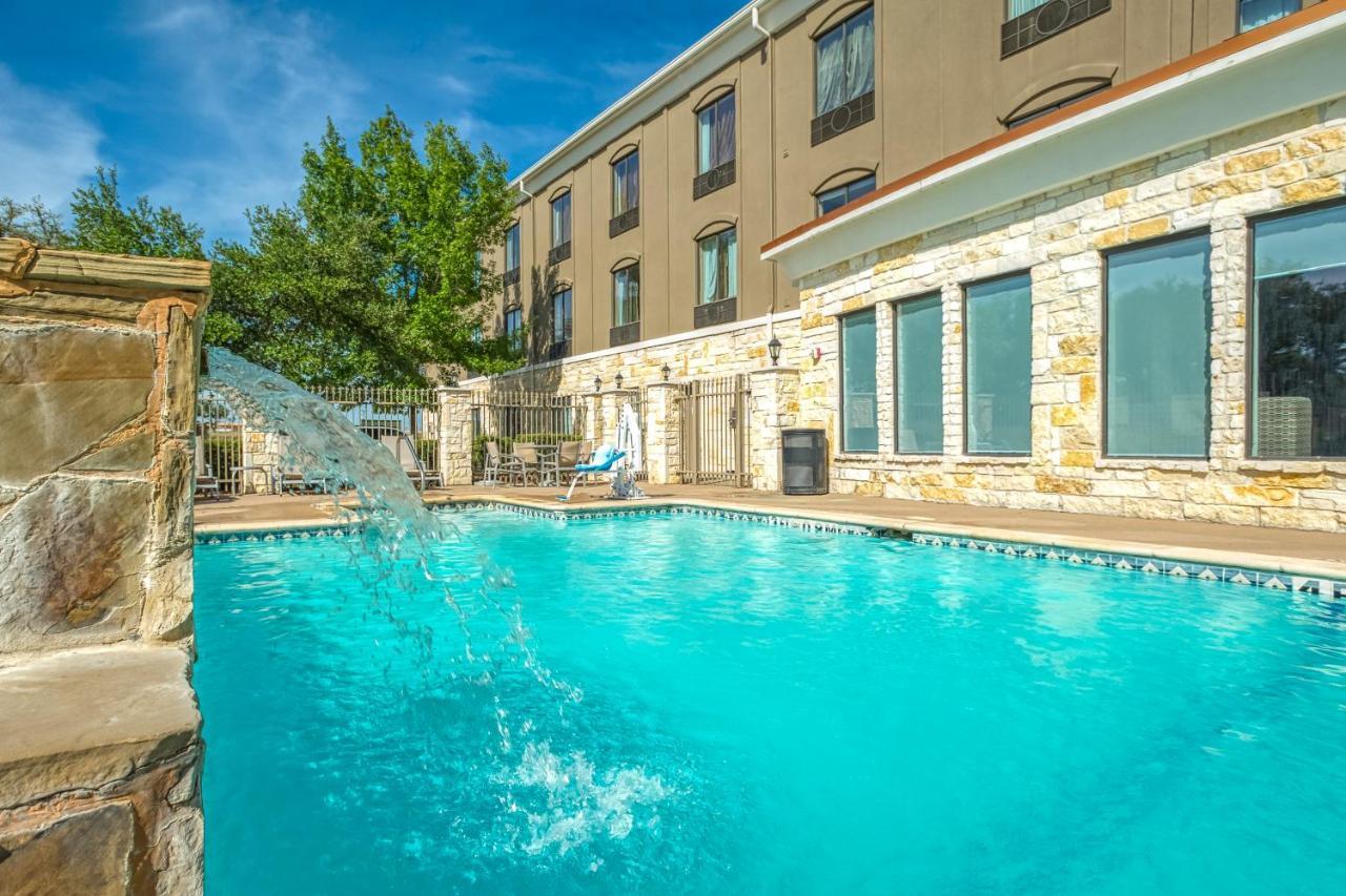 Holiday Inn Express And Suites Beeville By Ihg Kültér fotó