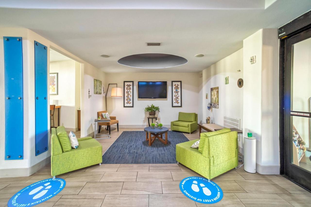Holiday Inn Express And Suites Beeville By Ihg Kültér fotó