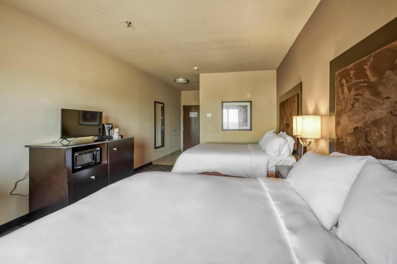Holiday Inn Express And Suites Beeville By Ihg Kültér fotó