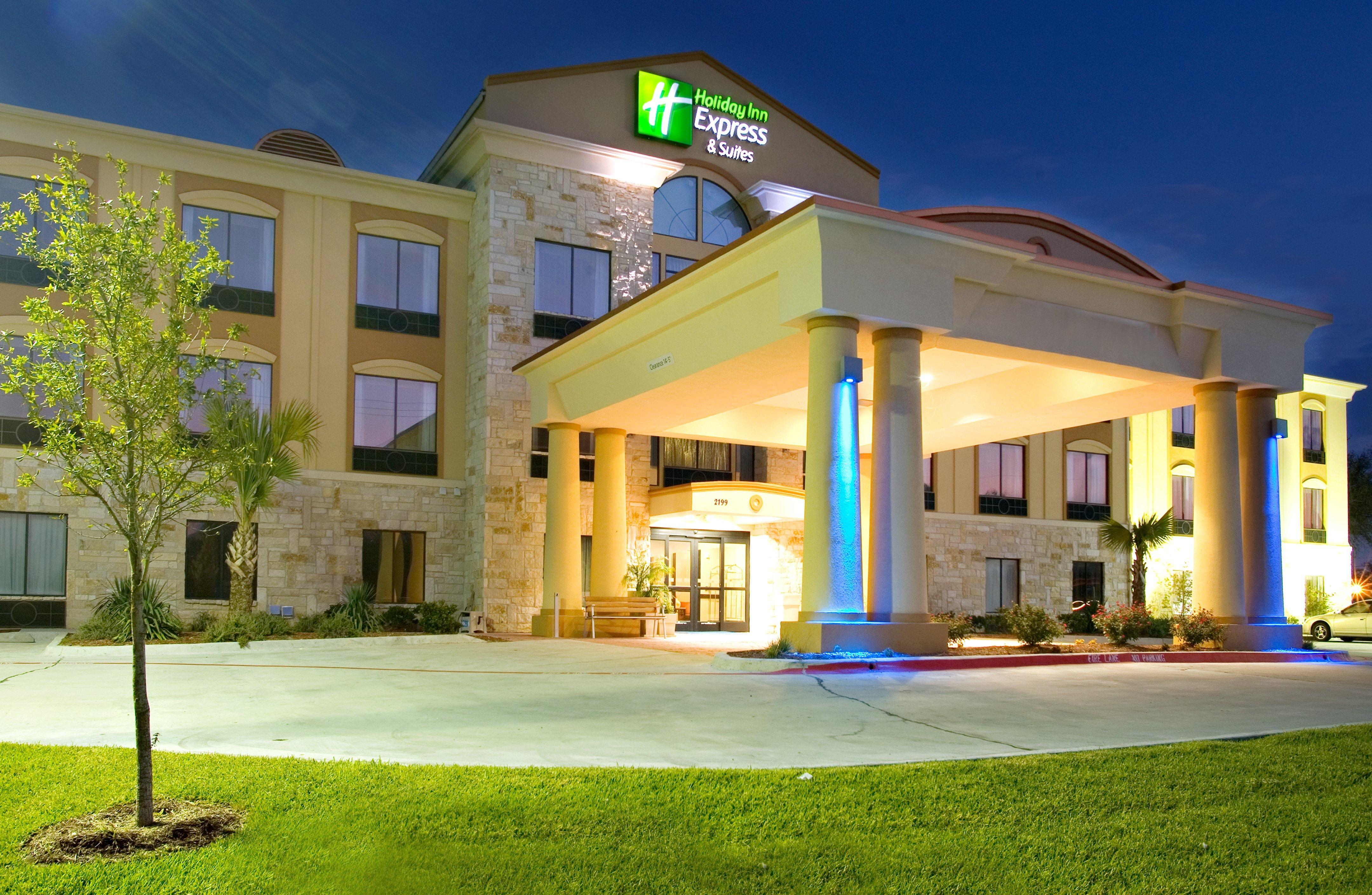 Holiday Inn Express And Suites Beeville By Ihg Kültér fotó