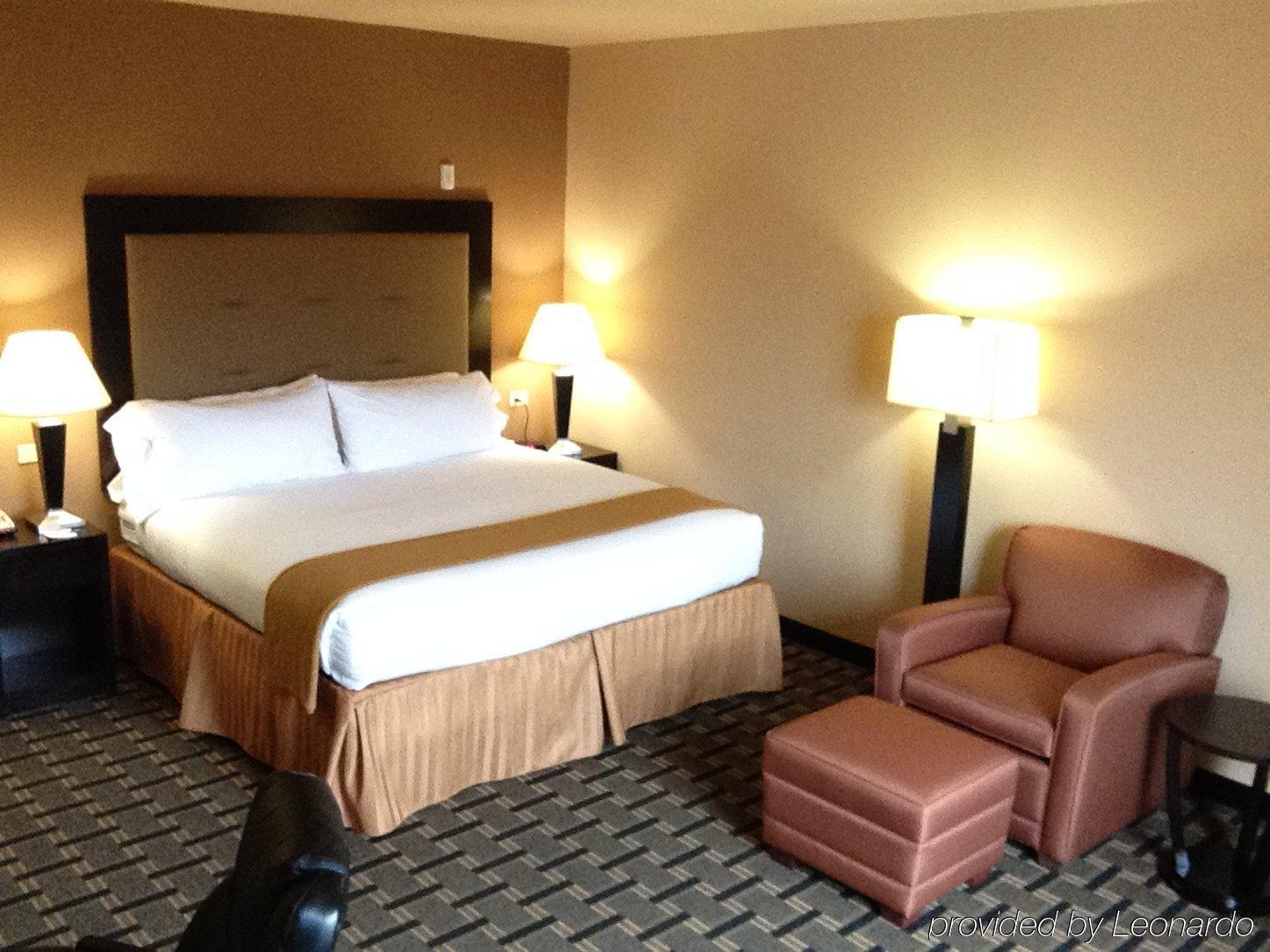 Holiday Inn Express And Suites Beeville By Ihg Kültér fotó